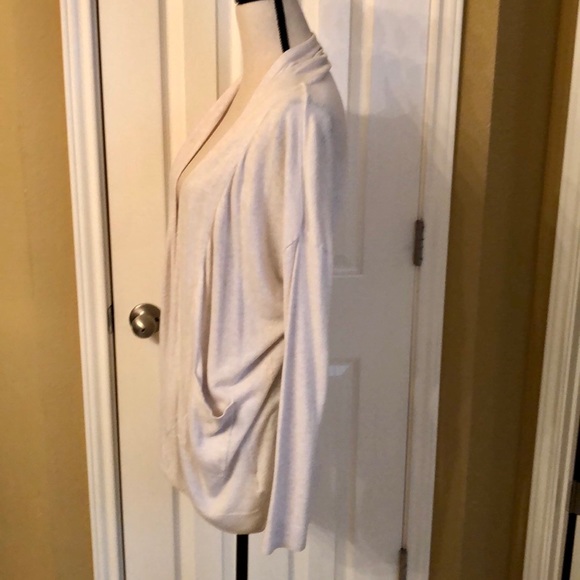 [H&M] - Picture 2 of 3